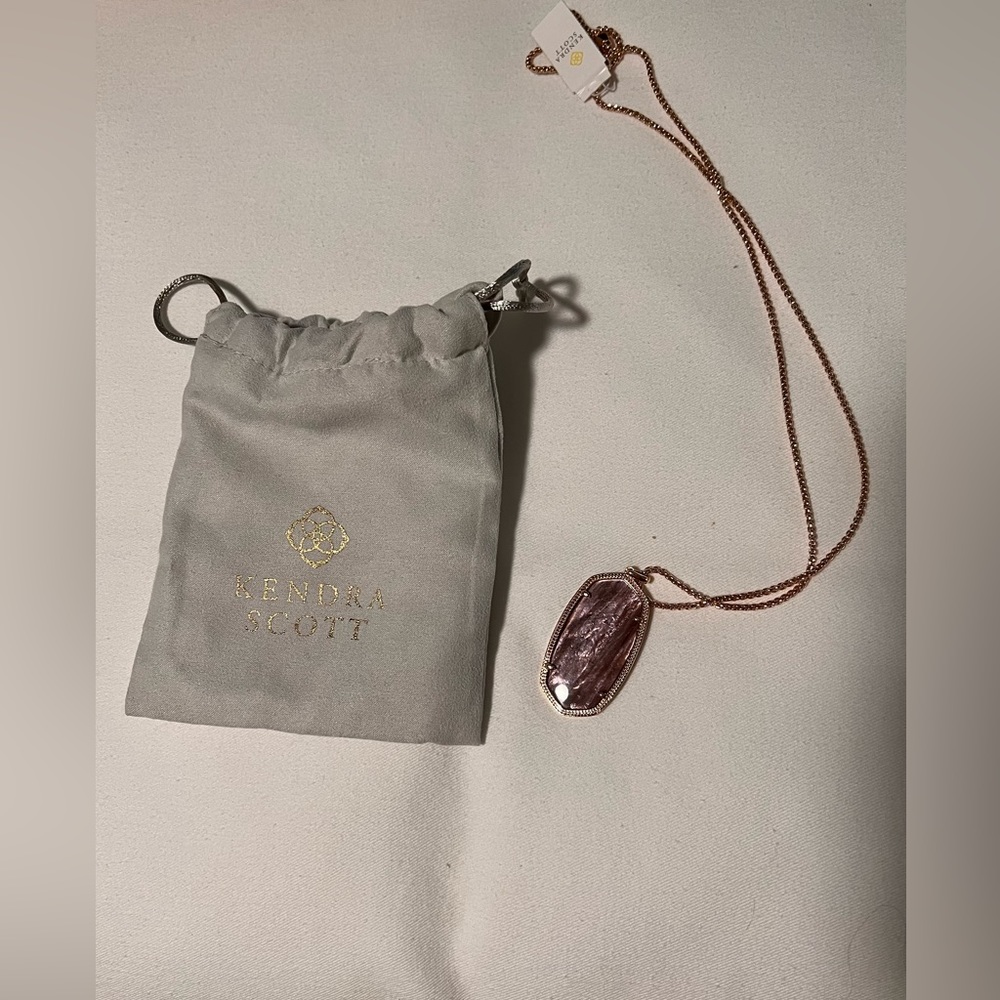 * BRAND NEW* Rose gold and purple necklace
